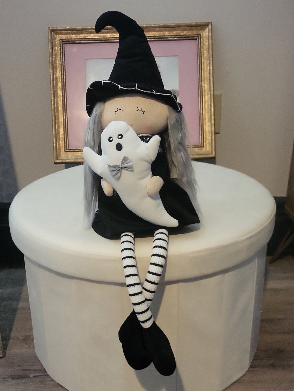 Bella Lux 🖤 Plush Sitting Witch Doll - Picture 1 of 1